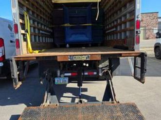 2013 mitsubishi fuso box truck