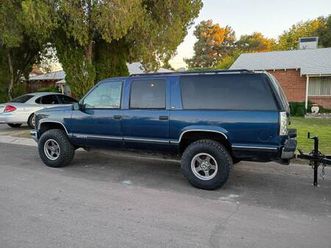 1998 gmc suburban 4x4 low miles