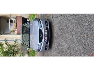 prodavam honda acord