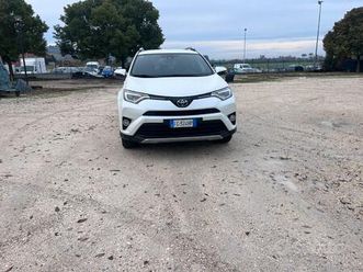 toyota rav 4 rav4 2.0 d-4d 2wd active