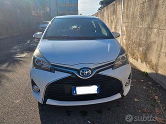 yaris hibrid