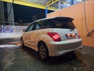 toyota ist 1,5l 2002