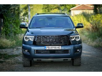 toyota sequoia platinum