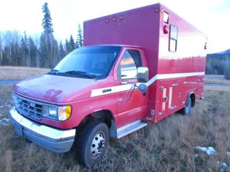 ford econoline van - 66,000 kms, 16' box