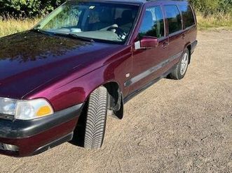 volvo v70 2,4 t cross country aut. awd 5d