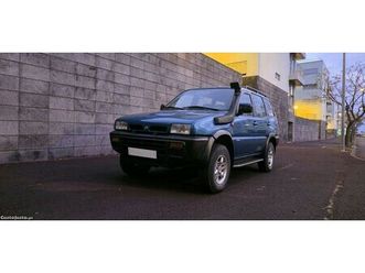 nissan terrano 2.7 tdi 7lugares dezembro/99