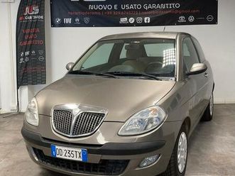 lancia ypsilon 1.2-ok neopatentati- 89000 km origi