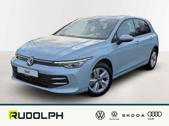 volkswagen golf viii life 1.5 tsi 6-gang hud led navi acc s