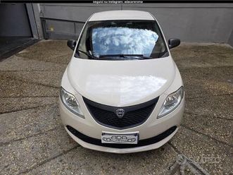 lancia ypsilon 1.2 - garanzia 12 mesi inclusa
