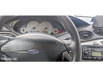 ford focus 1.6 f2000
