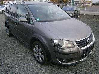 volkswagen touran cross 1.4tsi,2x kola benzín