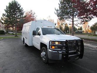 2015 chevrolet silverado 3500hd enclosed utility service truck