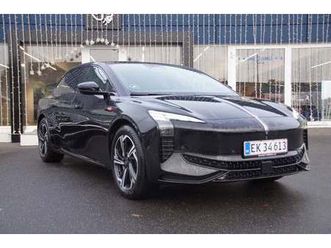 hongqi eh7 111 exclusive 4d