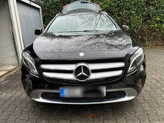 mercedes-benz gla 180 score -automatik privat