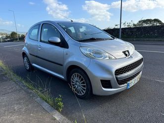 peugeot 107 1.0 abril/10