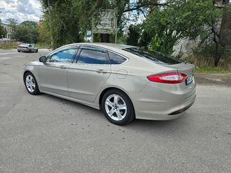 ford fusion an. 2016
