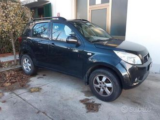 terios daihatsu a gas 6000 €