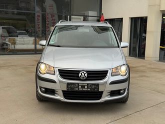 vw touran cross 6+ 1