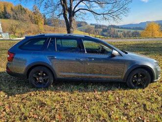 skoda octavia scout 2,0 tdi 4x4 dsg