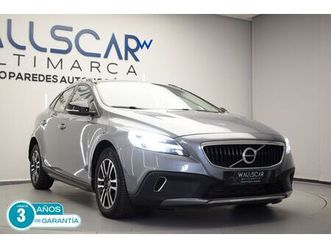 volvo v40 2.0 d2 cross country auto