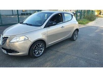 lancia ypsilon 1.3 multijet finition platinium