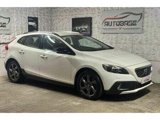 volvo v40 2.0 d2 lux auto euro 6 (start/stop) 5dr