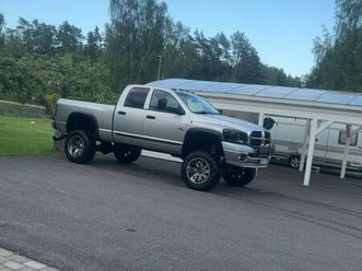 quad cab 5.9 cummins 4x4 automatisk