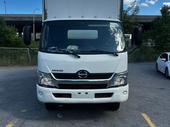 box truck 61ft hino 165, 2013, very clean