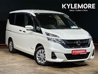 2.0 hybrid x v selection - automatic - 8 seater - reverse camera - electric doors - 360 reverse camera