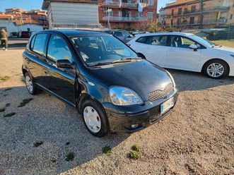 toyota yaris 1.0i 16v cat 5 porte sol benzina