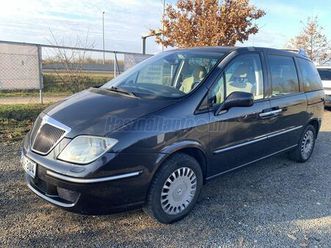 lancia phedra 2.0 16v executive 6 személyes - szívó benzines - rendszeresen karbantartott