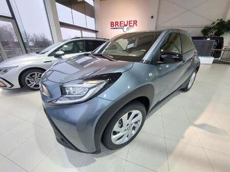 1.0 vvt-i klimaautomatik, 17alu, driveassist