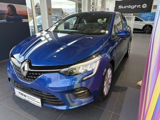 renault clio intens e-tech 140