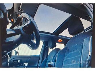 jeep renegade doppio tetto panoramico