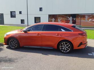 vend très belle kia proceed shooting