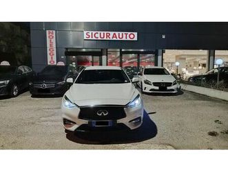 infiniti q30 2.2d premium tech awd navi 360 pelle led