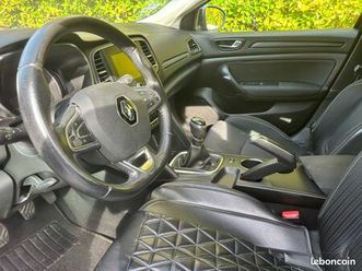 renault mégane iv estate tce 115 business, break, bleu, 6 cv,