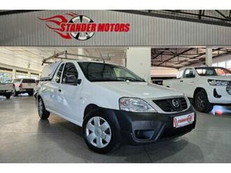 2022 nissan np200 1.6 a/c safety pack