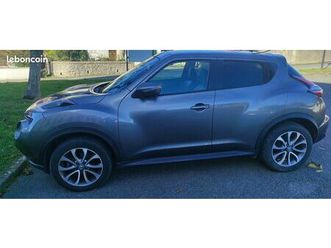 voiture révisée, ct fait il y a un an : pneu av a changé, courroie effectuée, vidange faite,