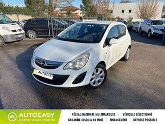 opel corsa 86 ch / graphite / premiere main