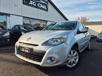 renault clio tomtom 1l2 16v 75 ch 5 portes