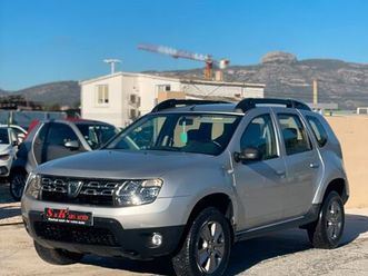 dacia duster prestige phase 2 - 125 cv - aucun frais à prévoir - révision faite - moteur à chaine - radars - gps - clim - véhicule français - très gros dossier 