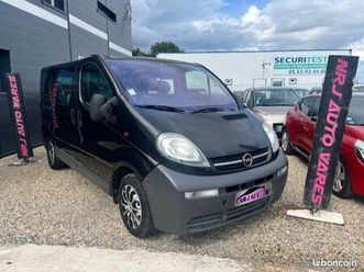 opel vivaro 1.9 cdti 82 ch combi 9 places