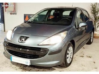 peugeot 207 1.4 trendy 75cv 5 portes ideal jeune permis historique entretien complet garantie 6 mois