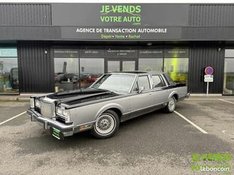 lincoln town car 1984