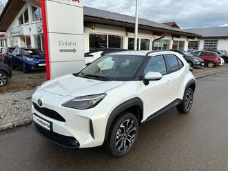 toyota yaris cross hybrid teamplayer *safety&winterpak*