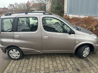 toyota yaris verso - automatik - tüv neu bis 11/2027!