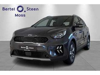 adaptive cruise, ryggekamera, carplay, rattvarme