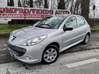 peugeot 206 plus 1.1 5p. 52000km 4/2009 accessiori