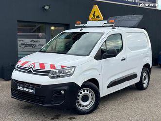 9 990 ht citroen berlingo van 950kg 1.6 bluehdi 100 s&s club. grip control + girafon
